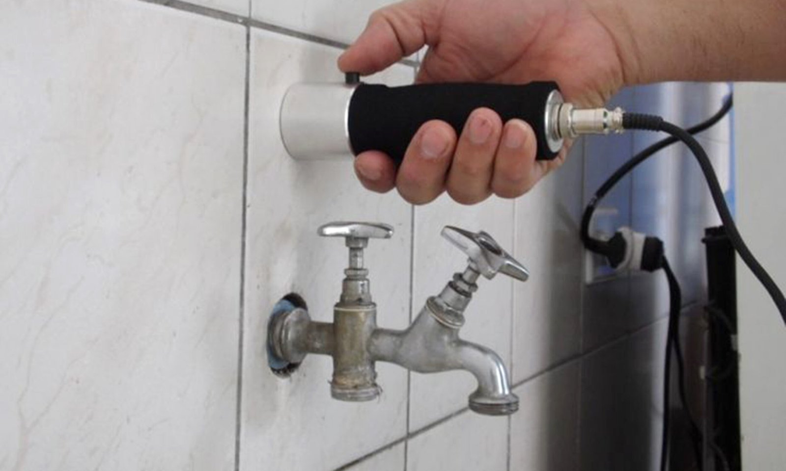خدمة كشف تسربات سريعة ببريدة